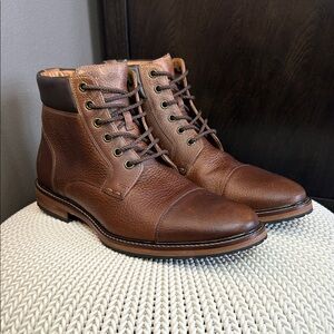 Johnston and Murphy Fulton Cap-Toe Leather Boots